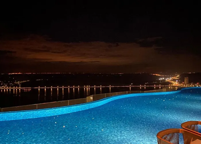 Modern Beachfront At Bay * 下龍